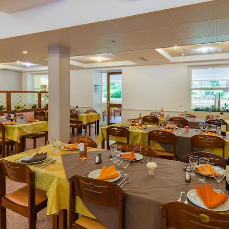 Azureva La Londe Les Maures Hotell Exteriör bild