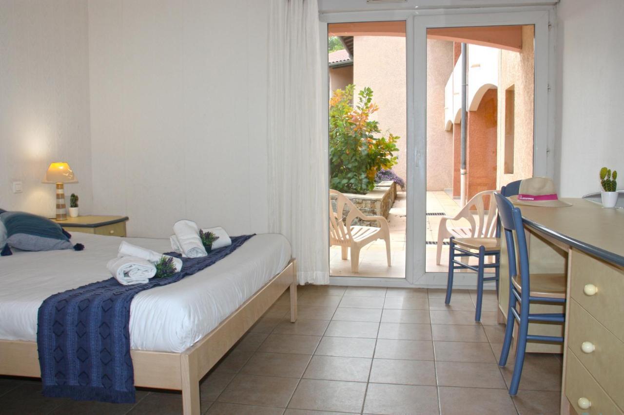 Azureva La Londe Les Maures Hotell Exteriör bild