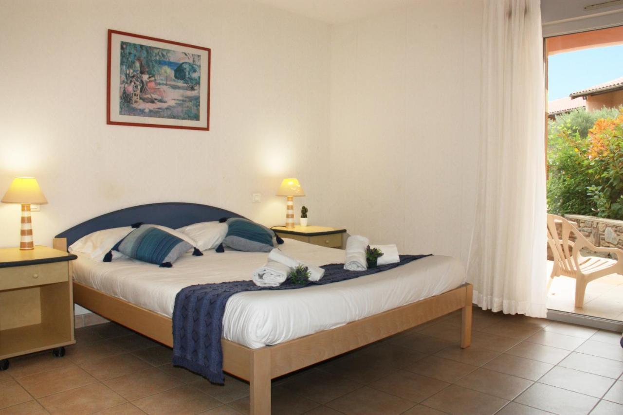Azureva La Londe Les Maures Hotell Exteriör bild