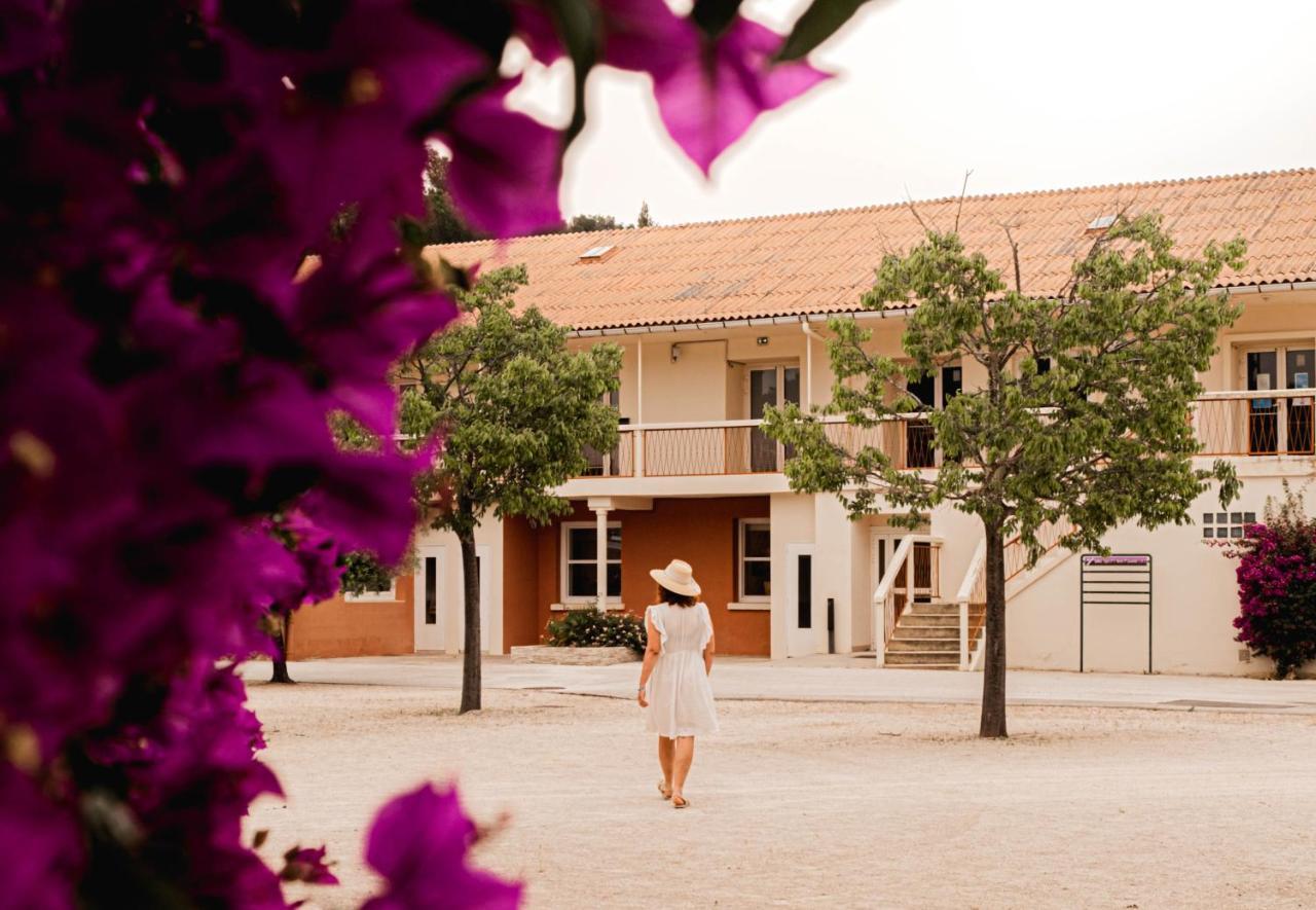 Azureva La Londe Les Maures Hotell Exteriör bild